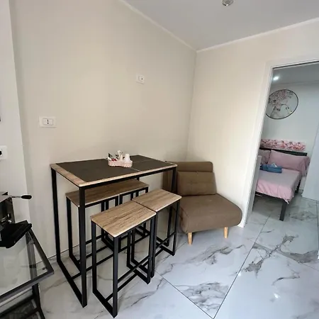Casa - Perla Marina- 40 Mt Dal Mare Vakantiehuis Crotone